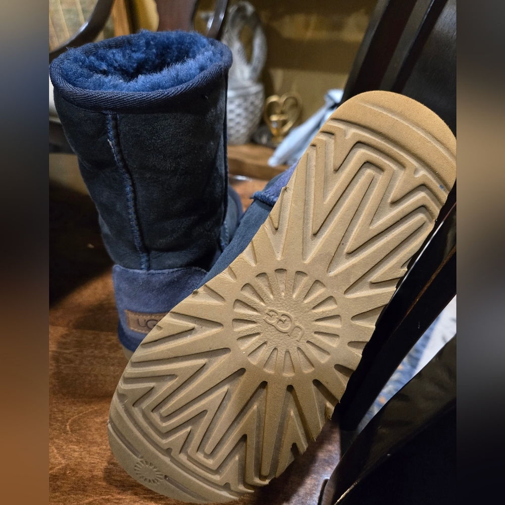 Ugg Winter Boots - Picture 3 of 5